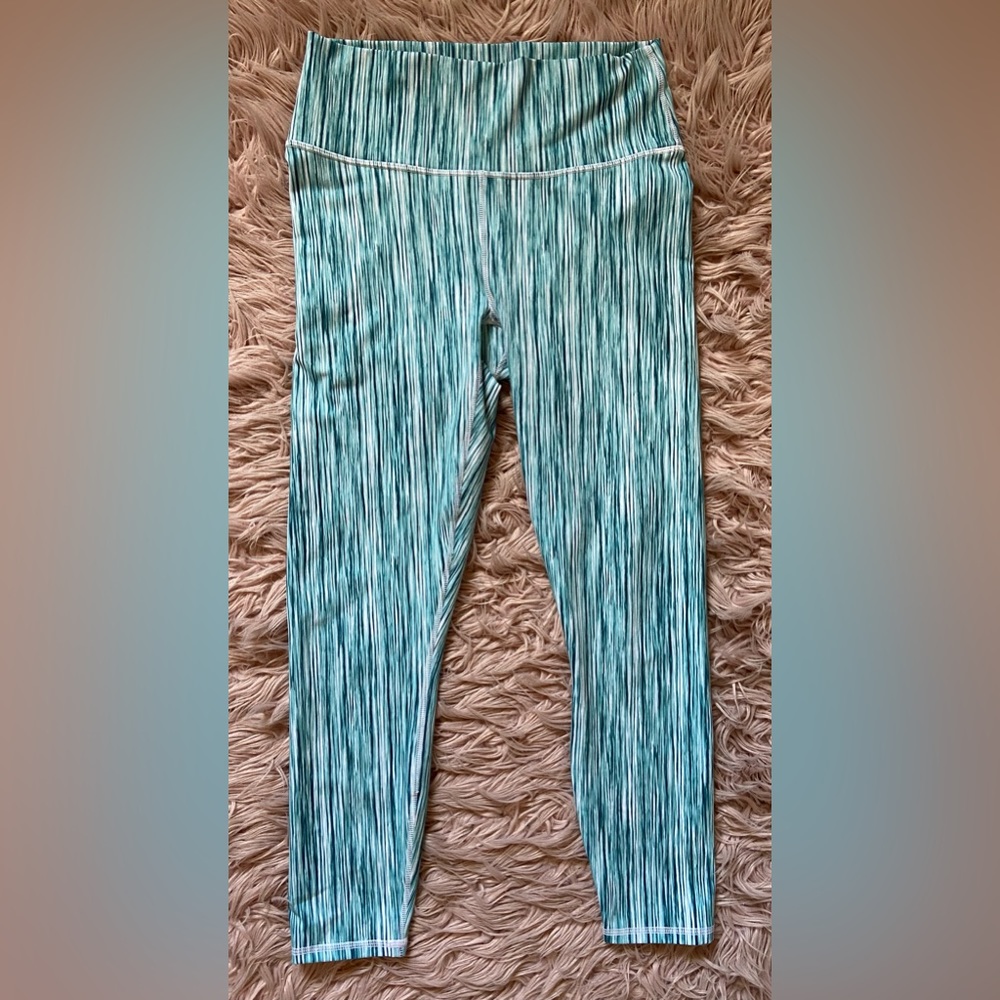 Fabletics High Waisted Blue Powerhold 7/8 Printed Capri Leggings